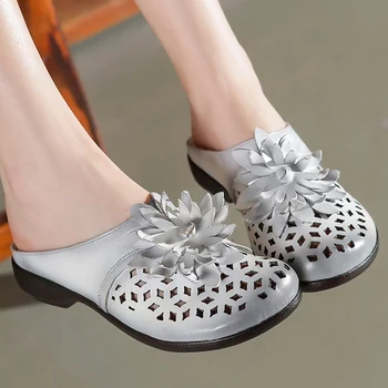 

Women Leather Slippers White Low Heels Summer Shoes For Women Flower Hollow Slippers Mule Retro Handmade Leather Slipper OutDoor