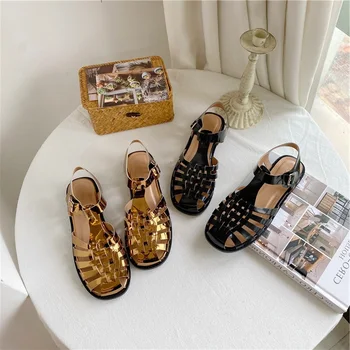 

Black Gold Summer Sandals Women Patent Leather Weaving Flat Beach Sandals Casual Shoes 2020 Rome Fashion Ladies Summer Shoes