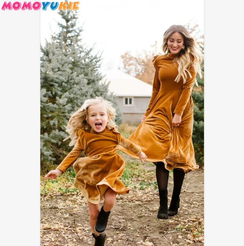 Новые платья для мамы и дочки длинное бархатное платье без рукавов Одежда для мамы и дочки платье для мамы и дочки Семейные комплекты