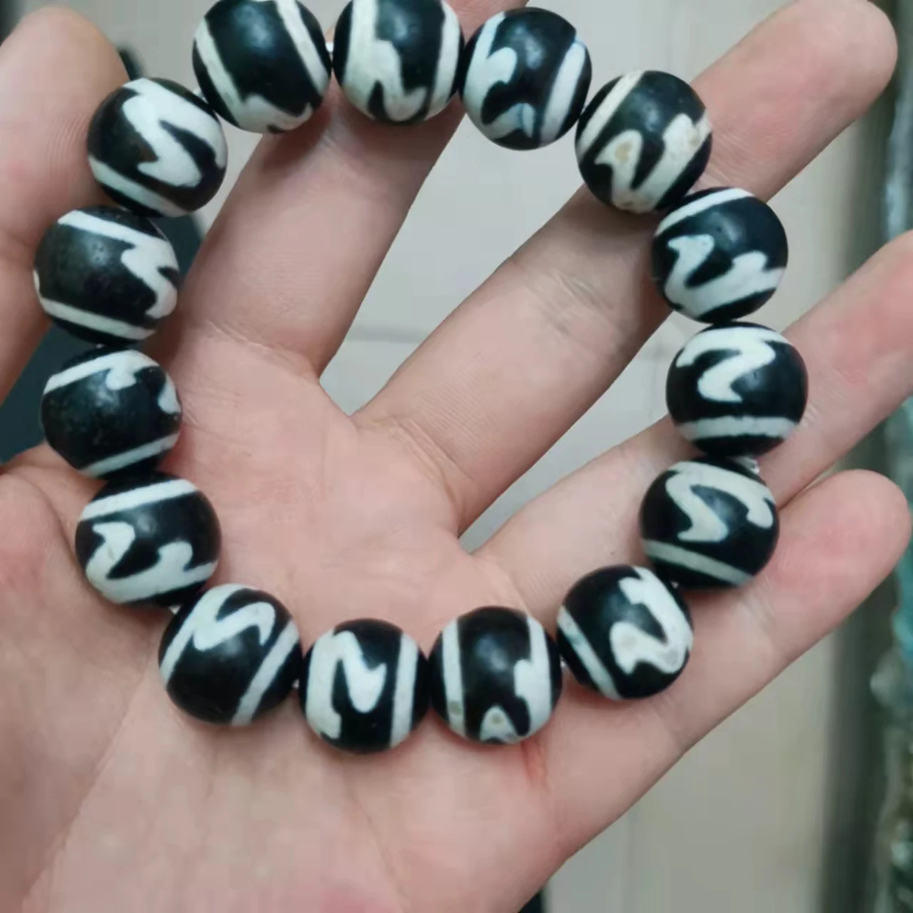 

1pcs/lot natural old agate dzi bracelet accessories gem jewelry folk-custom pattern Tibet rare Collection Black White Generous