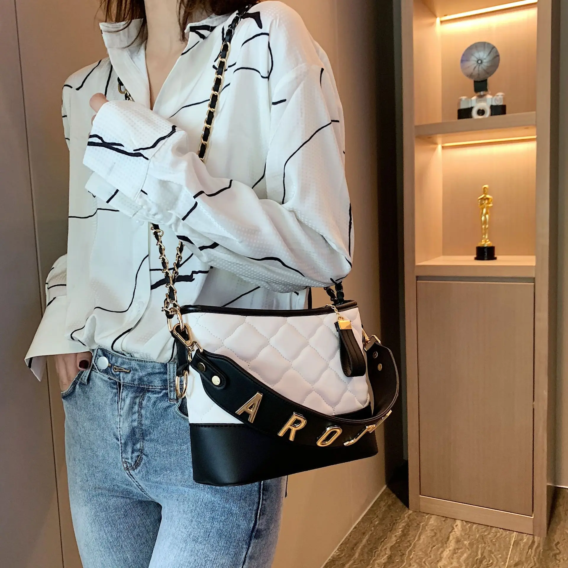 

Graceful Chain Bag 2019 New Style Fashion INS Fashion Bucket Large-Volume Versatile Shoulder Roam Women's