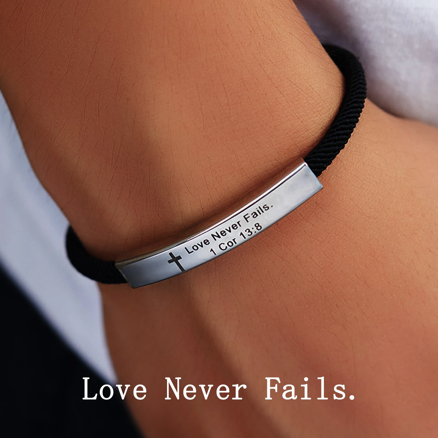 アクセサリー Engraved the Cross leatherbracelet GINZI アクセサリー Engraved the Cross leatherbracelet GINZI
