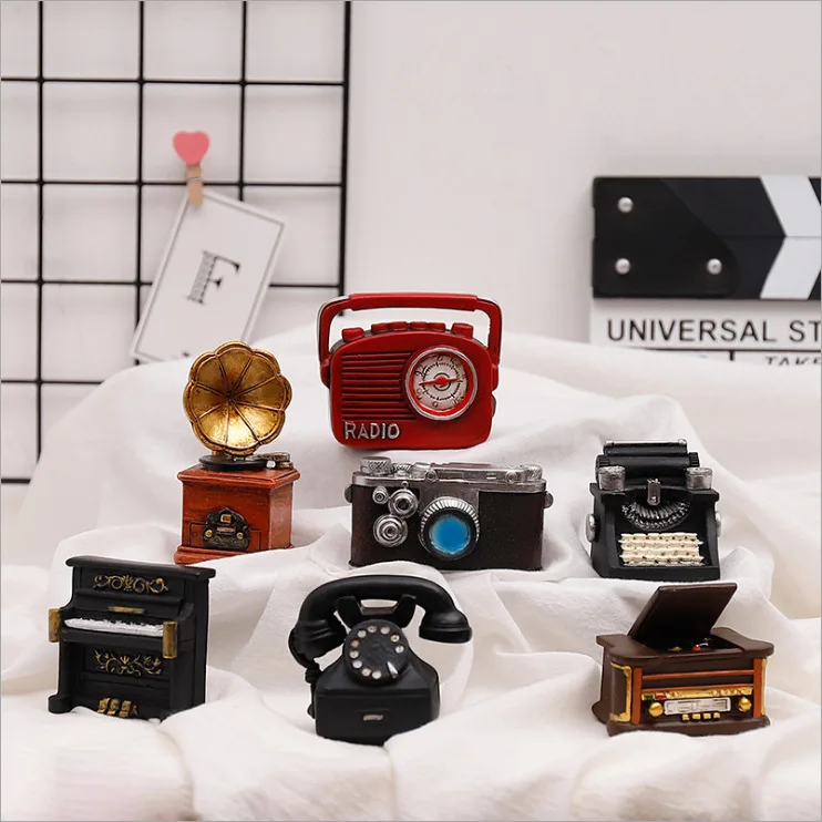 

Creative MINI Retro Radio Pianos Cameras Telephone Model Antique Imitation Nostalgia Wireless Ornament Craft Bar Home Decor Gift