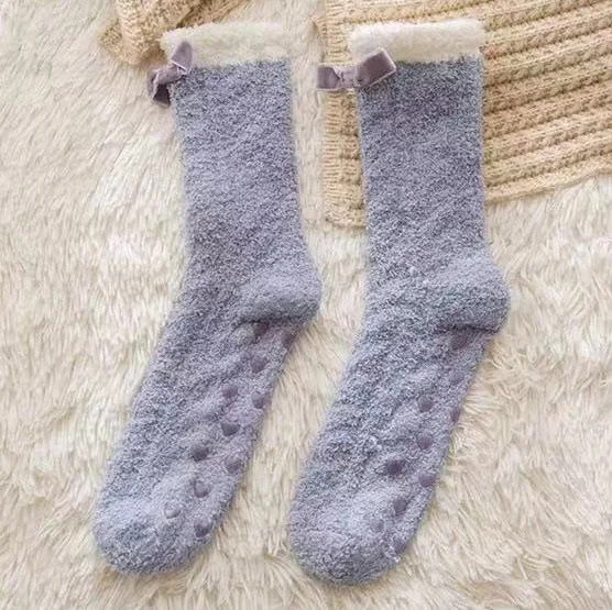 Light blue Новинка; сезон осень-зима; маленькие шарики; яркие цвета; женские плотные теплые Повседневные носки из кораллового флиса для взрослых и женщин; домашние носки для сна - Цвет: Light blue