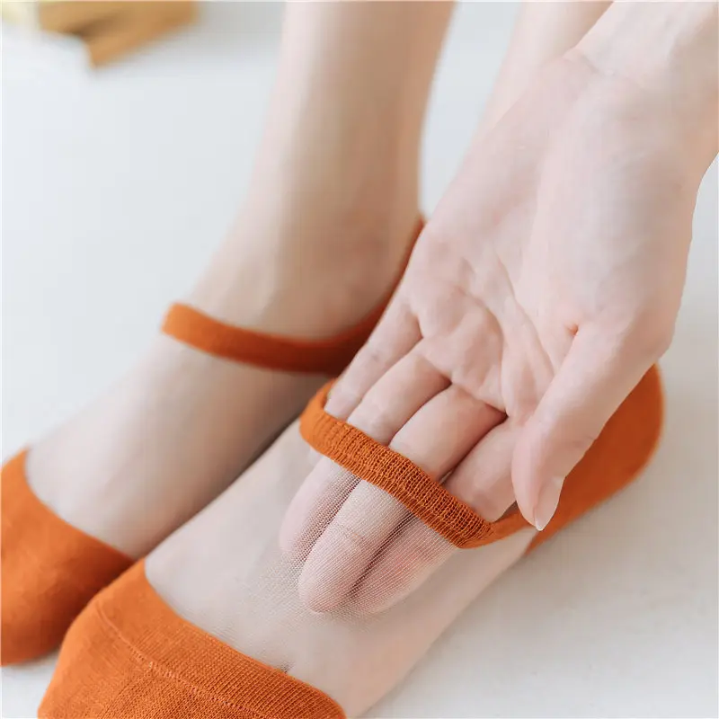 1 pair Fashion Cotton boat socks New spring and summer Thin section transparent Woman socks Asakuchi Non-slip invisible socks