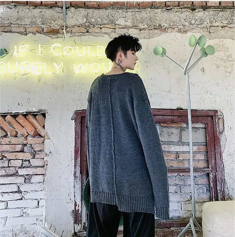 M-XL! дизайнерские модели прилива мужчин ленивый свободный отверстие тонкий свитер осень шик личности Асимметричный вязаный свитер - Цвет: Серый