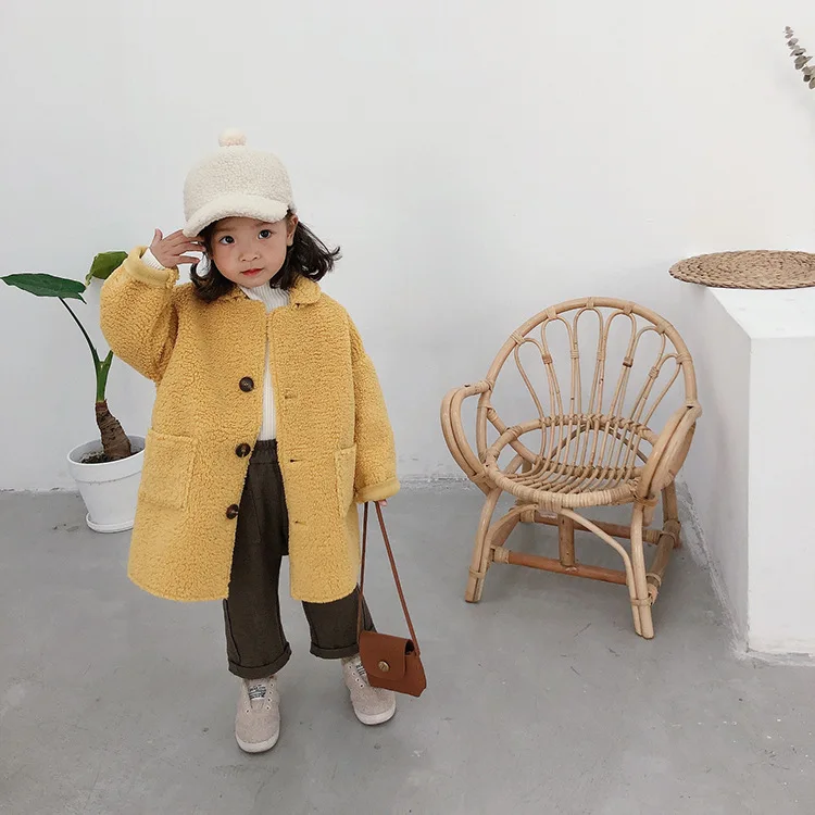 Зимняя коллекция года, модные желтые длинные куртки camoFleece для девочек Теплые однобортные повседневные пальто для детей возрастом от 1 года до 7 лет