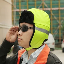 Шапка-бомбер зимняя короткая Светоотражающая ветрозащитная теплая пушистая вязанная повязка с ушками