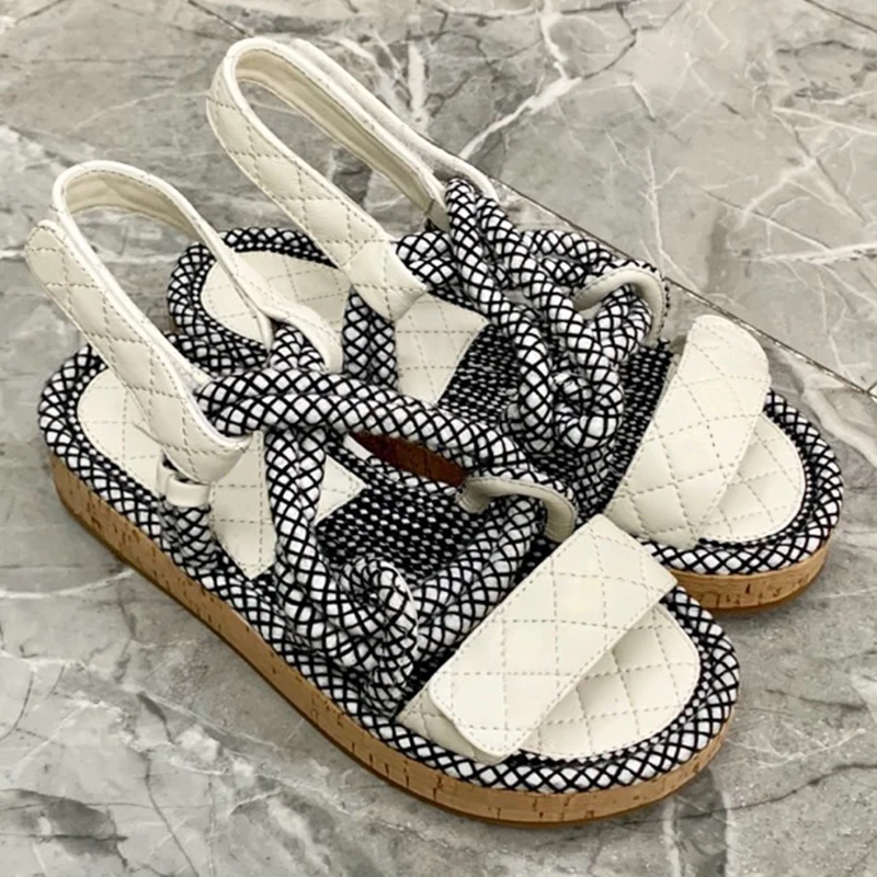 

Topwomen Womens High Quality Sandals 2019 White and Black Platform Sandals 2019 High Platform Sandals Women35-40