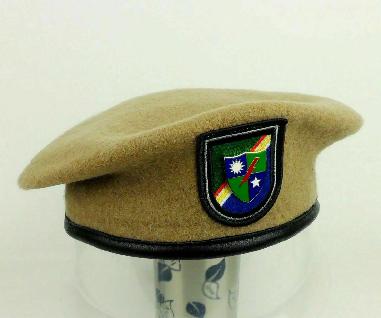 US Army 75th Ranger Regiment Metal Badge khaki Beret Military Cap HAT