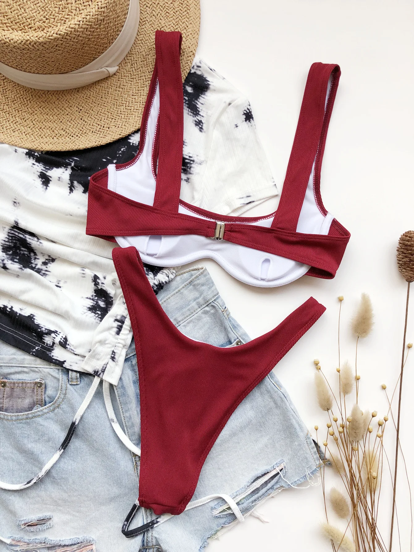 Рисунок 5 - Сексуальные треугольные женские