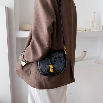 

The new 2020 all-in-one instagram cross-body bag is in vogue for autumn/winter chain saddle bags