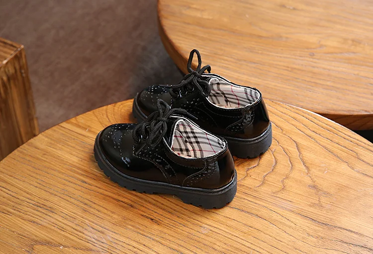New Spring Autumn Children Leather Shoes Classic Vintage Tassel Boys Girls Oxford Shoes Kids Black Patent Leather Lace-Up Shoes