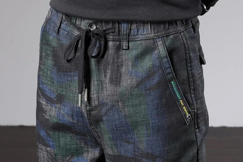 Модные новые мужские джинсовые штаны с камуфляжным принтом и шнуровкой на талии, зимние плотные теплые штаны с флисовой подкладкой, повседневные длинные штаны