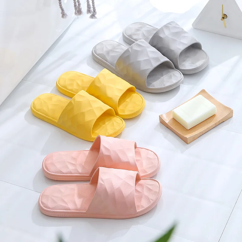 

2020 New Design Home Slippers Couple Summer Indoor Non-slip Bathroom Slippers Outdoor Men Women Beach Shoes Sandals