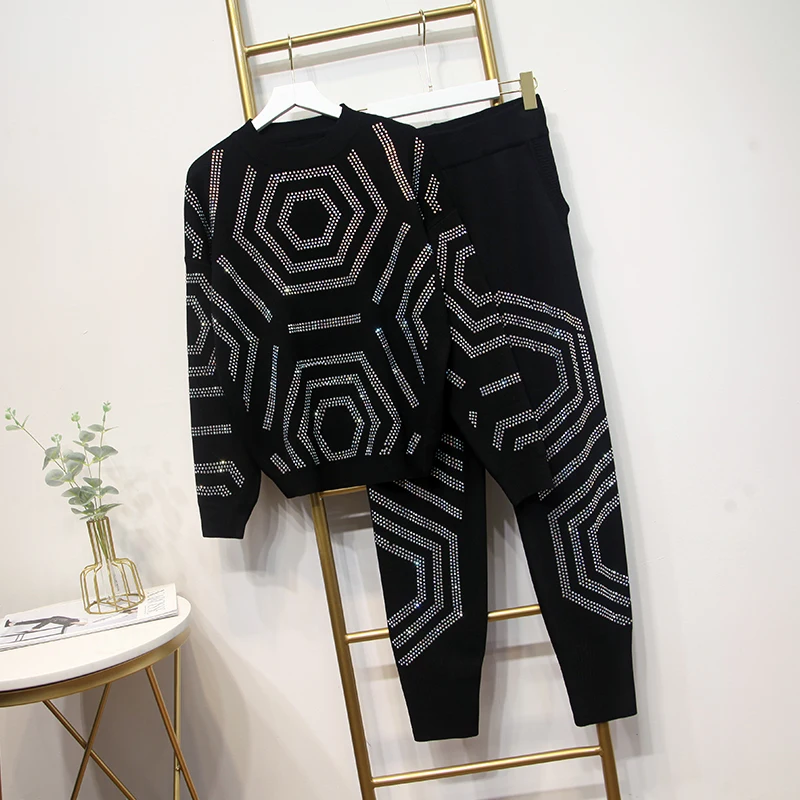 10,25 повседневный костюм осень зима новые женские вязаные свитера с геометрическим узором и бриллиантами повседневные штаны комплект из двух предметов - Цвет: Черный