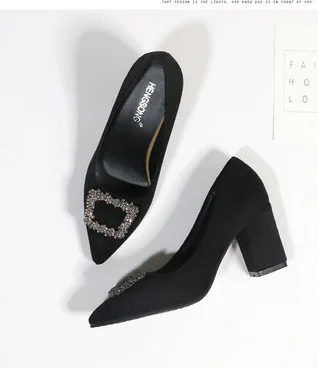 Женские модельные туфли на среднем каблуке с кристаллами; туфли-лодочки с острым носком; свадебные удобные лоферы серого и черного цвета размера плюс 17, 4; Новое поступление года - Цвет: 7.5cm flock