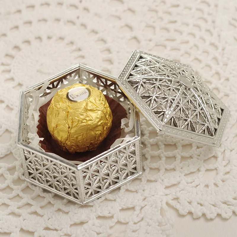 

12pcs/lot Vintage gold and silver hexagonal candy box plastic openwork pattern wedding gift candy box