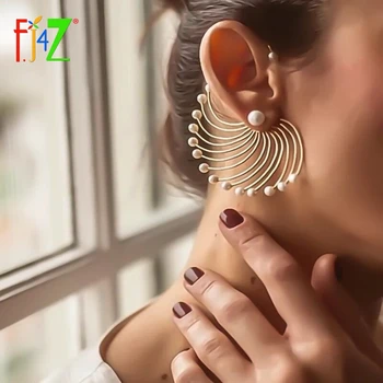 

F.J4Z 2PCS Cuff Earrings New Fashion Hyperbole Pearls Stud Earrings Stunning Big Earrings Hot Women Ear Cuffs Gift