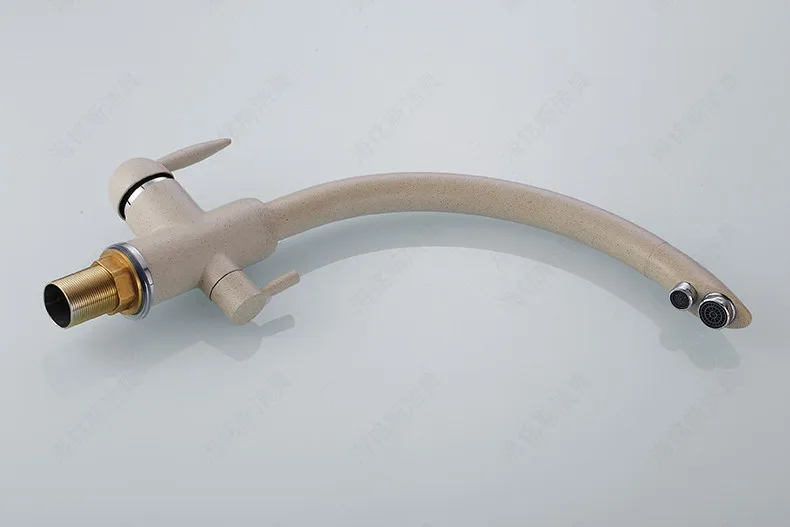 4511812297_471096822