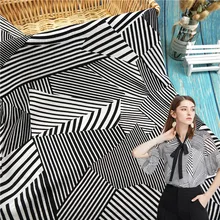 Tissus Au Metre геометрически непроницаемая полоска квадратная печать перламутровое платье одежда шифон пузырьковая пряжа ткани