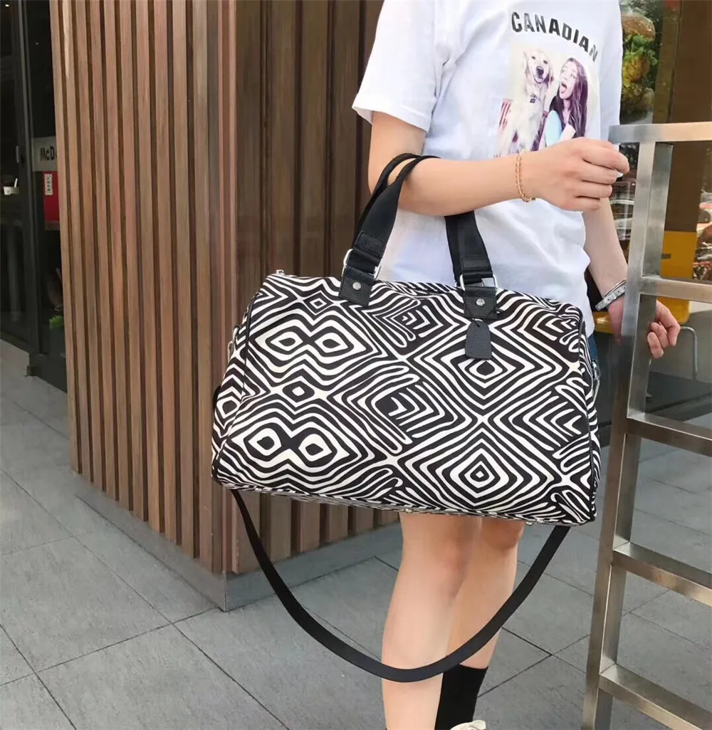

2019 Summer New Style One-Shoulder Zebra Cloth WOMEN'S Bag Men's Bag out Gym Bag Casual Hand Large Bag Practical Travel Bag