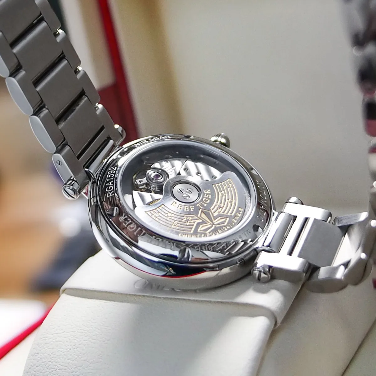 Часы женские с автоподзаводом и браслетом из нержавеющей стали RGA1592|Женские