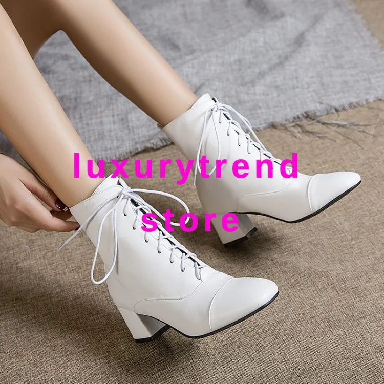 

Top Quality 2019 Autumn Luxury Genuine Leather Retro Ankle Boots Booties Designers Women Woman High Heels Wearing Pointed Toe
