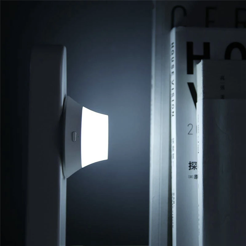 

Yeelight Wireless Charger with LED 2700K Night Light Magnetic Attraction Wireless Fast Charging For iPhone Desk Table