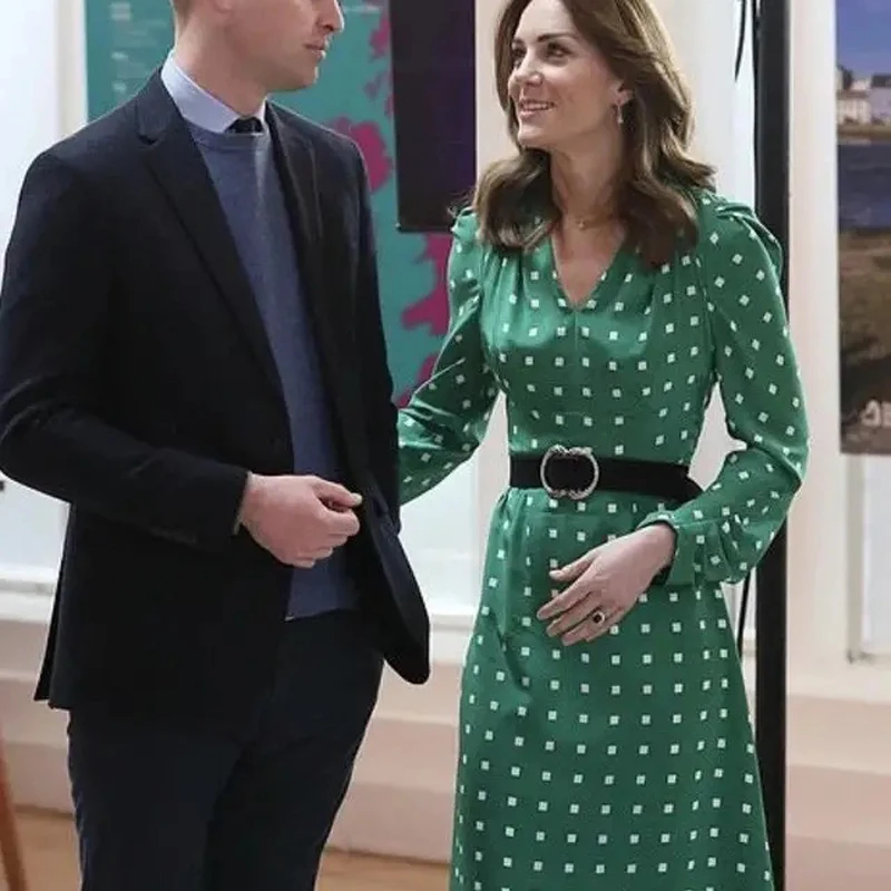 

Kate Middleton Runway Spring-Summer New Sexy V-Neck Long Sleeve Fold Belt Slim Print Green Dress Designer New Spring-Summer