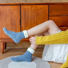 Осенне-зимние японские коралловые бархатные пушистые носки женские теплые утолщенные кавайные розовые носки для женщин чистый цвет