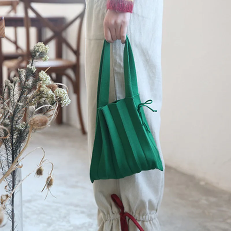 

Women Ladies Knitting Drawstring Pleated Mini Handbag Solid Color 2019 New Fashion Mobile Phone Keys Bags LBY