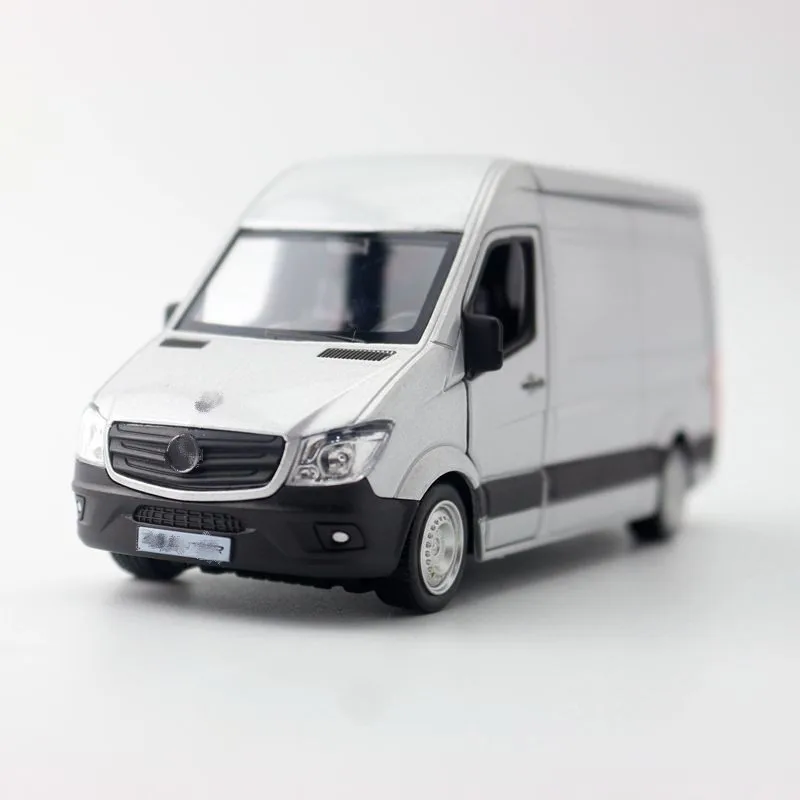 Литой игрушечный автомобиль в масштабе 1:32 MB Sprinter MPV | Игрушки и хобби