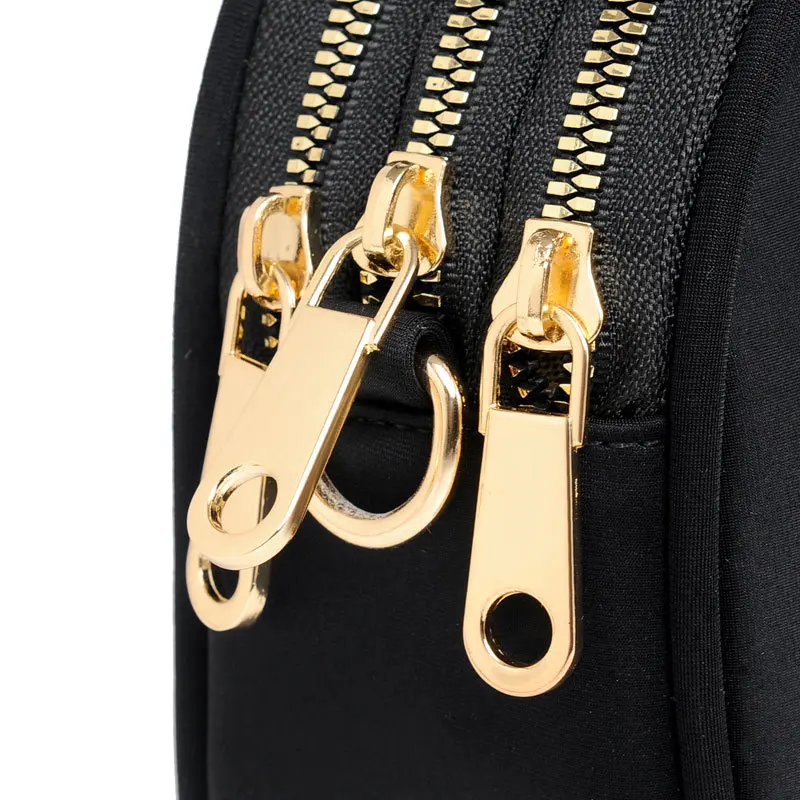 

Fashion Embroidered Nylon Bag Women's Casual Versatile Lightweight Shoulder Bag Outdoor Travel Shopping Trend Shoulder Bag