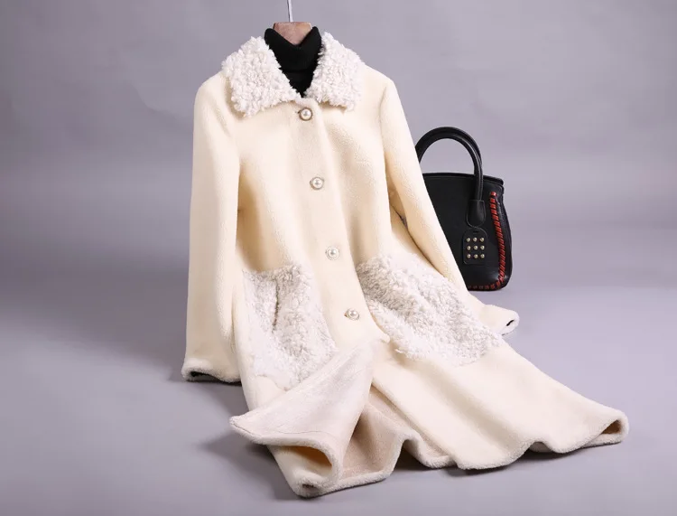 Winter New Women Granule velvet Fur coat Fashion Long Sheep shearing Coats Female Thick Warm Fur Outerwear Loose Overcoat