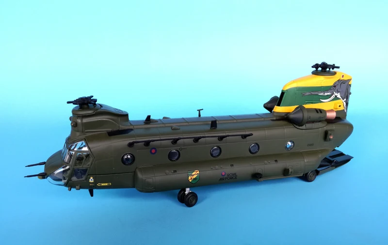 Прекрасный 1/72 Британский CH-47 HC. 4 тяжелый вертолет модель aa34214 сплав Коллекционная модель