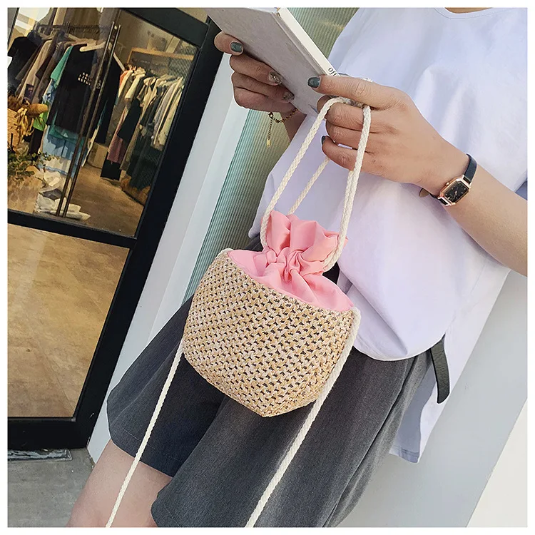 Petit sac bandoulière en osier