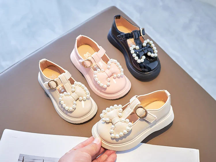 slippers for boy Spring Autumn Girls Leather Shoes with Bow-knot Pearls Beading Princess Sweet Cute Soft Comfortable Children Flats Kids Shoes comfortable sandals child