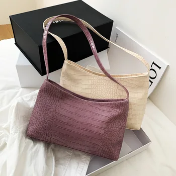 

Crocodile pattern small bag female bag 2020 summer new wild ins portable messenger bag underarm bag baguette