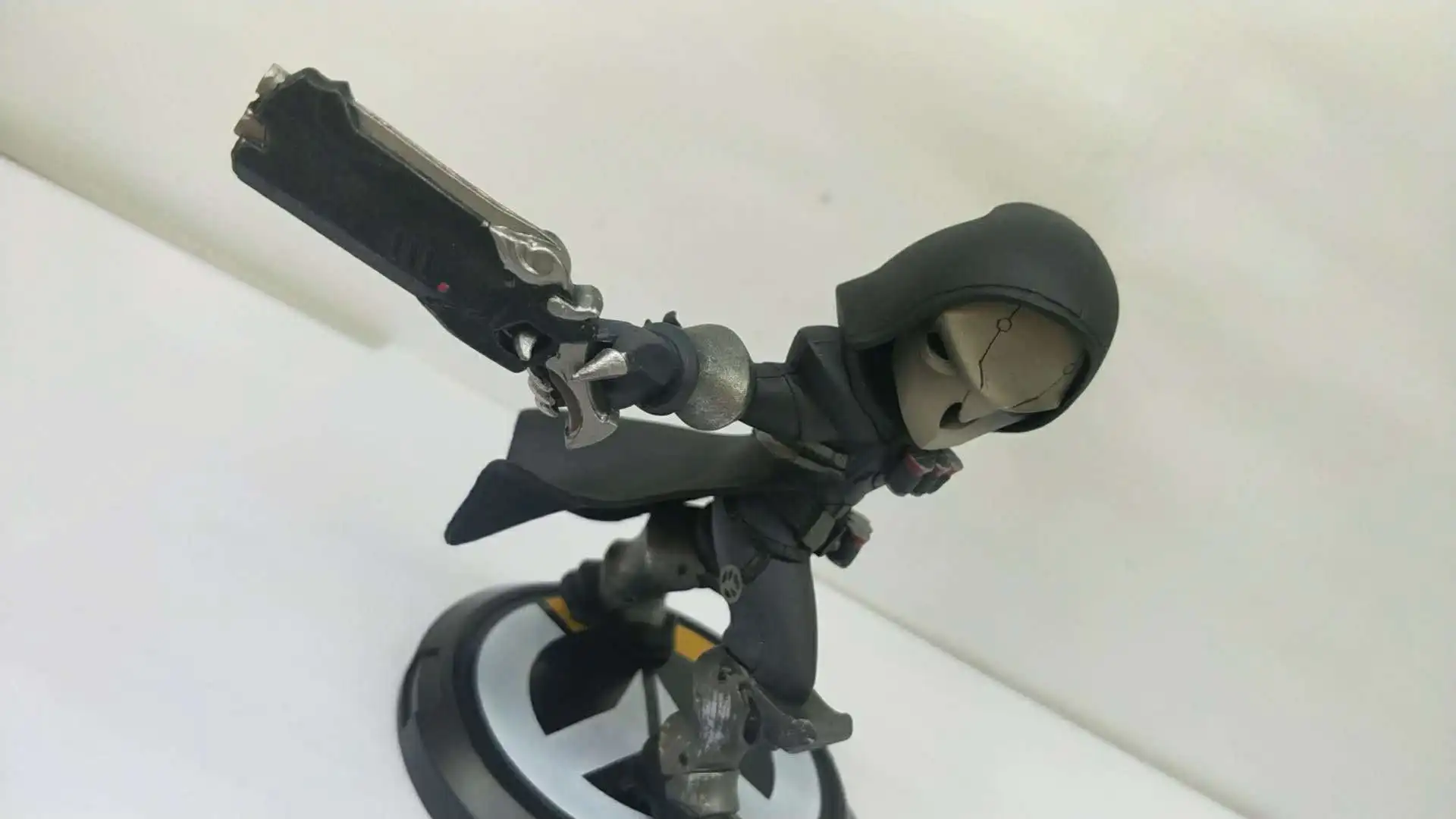 Часы Pioneer Reyes Death Cute Death черно-белые с узором Ow Gabriel mercendiers Garage Kit