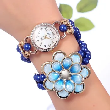 

New Listing Fashion Women Watch Fashion White Pearl Flower Plastic Bracelet Watch Women Quartz Rhinestone Watch Relogio Feminino