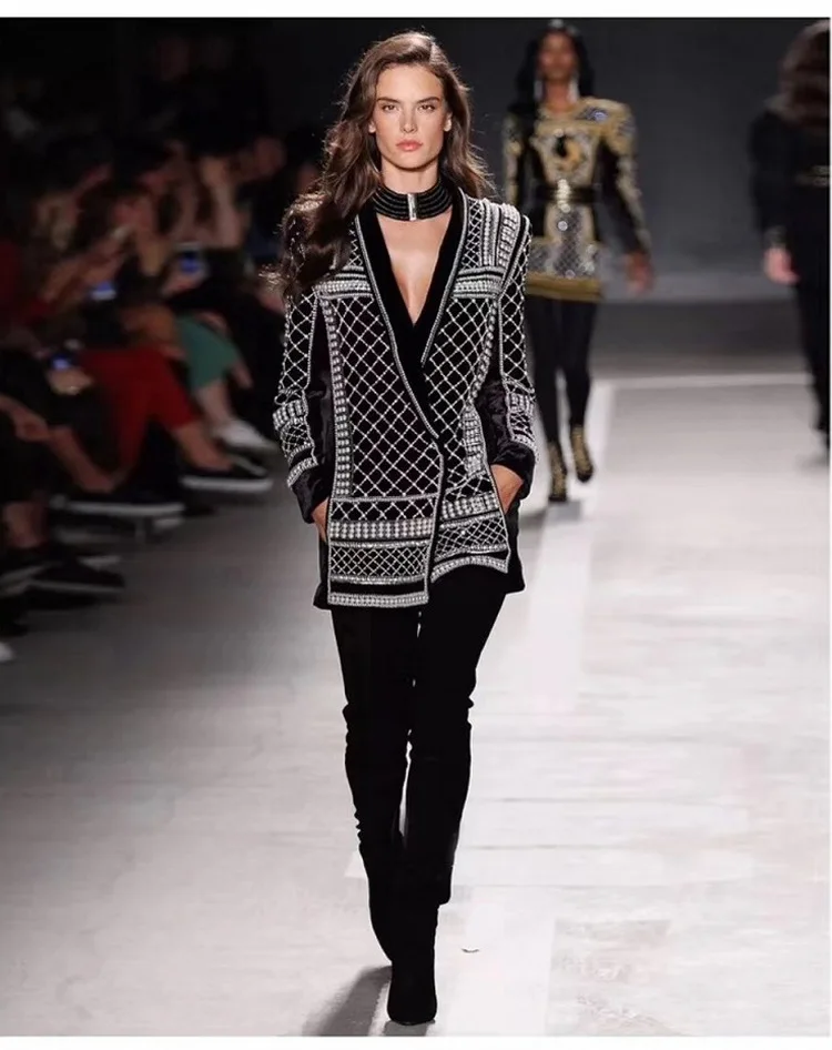 Черно-белый рельефный вышитый бисером вязаный пиджак однобортный v-образный вырез с широкой талией модный стиль Осень стиль