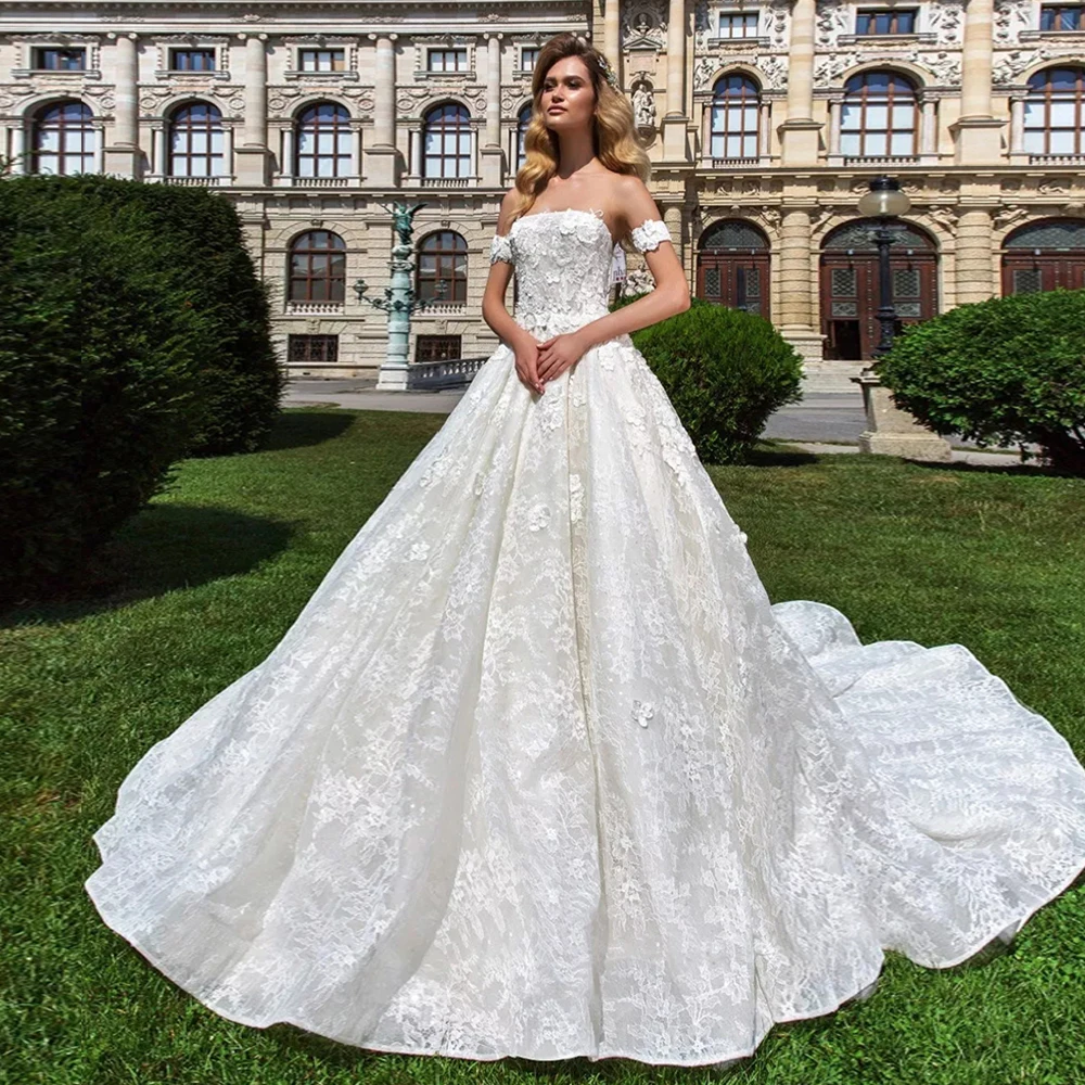

Vestido De Noiva 2020 Short Sleeve Buttons Up Back Lace Flowers Princess Ball Gown Wedding Dresses