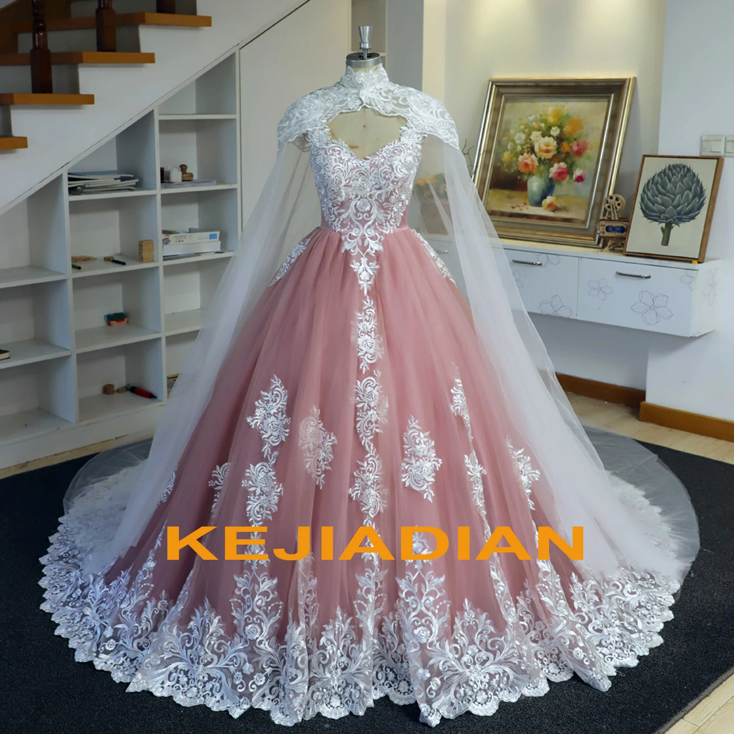 Pink Quinceanera Dresses With Cape Ball Gown Sweetheart Lace Beading Party Princess Sweet 16 Dress Tulle Lace-Up Backless