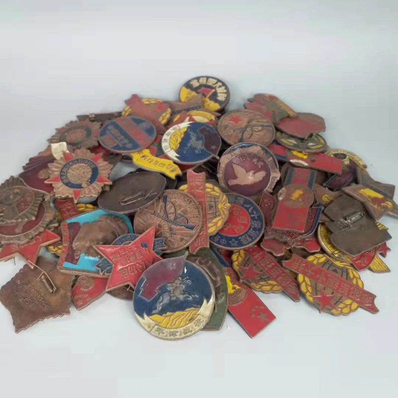 Коллекционные китайские медные медали разные 1900-1970 с случайные 20 штук |