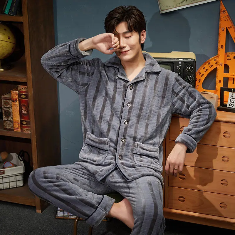 

Men's Pajamas Coral Fleece Autumn and Winter Cardigan Flannel Pajamas Men's Winter Thickening and Velvet Pijama Invierno Hombre