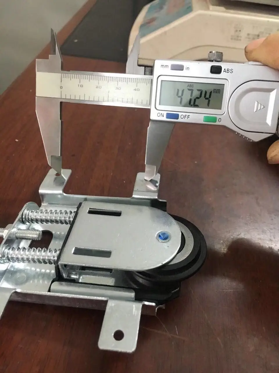 캐비닛 슬라이드 도어 하단 휠 롤러, 부드러운 휠 옷장, 슬라이딩 도어 하단 휠 러너 액세서리, 1 개