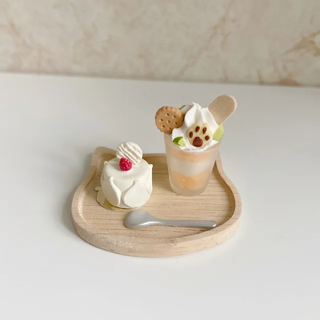 Toyvian 2 Pçs Simulação De Sorvete Decoração De Mesa Mini Alimentos Comida  De Criança Bolo De Exibição Adereços Fingir Jogo De Comida Modelo De  Cupcake Pvc Mesa De Café De Plástico 