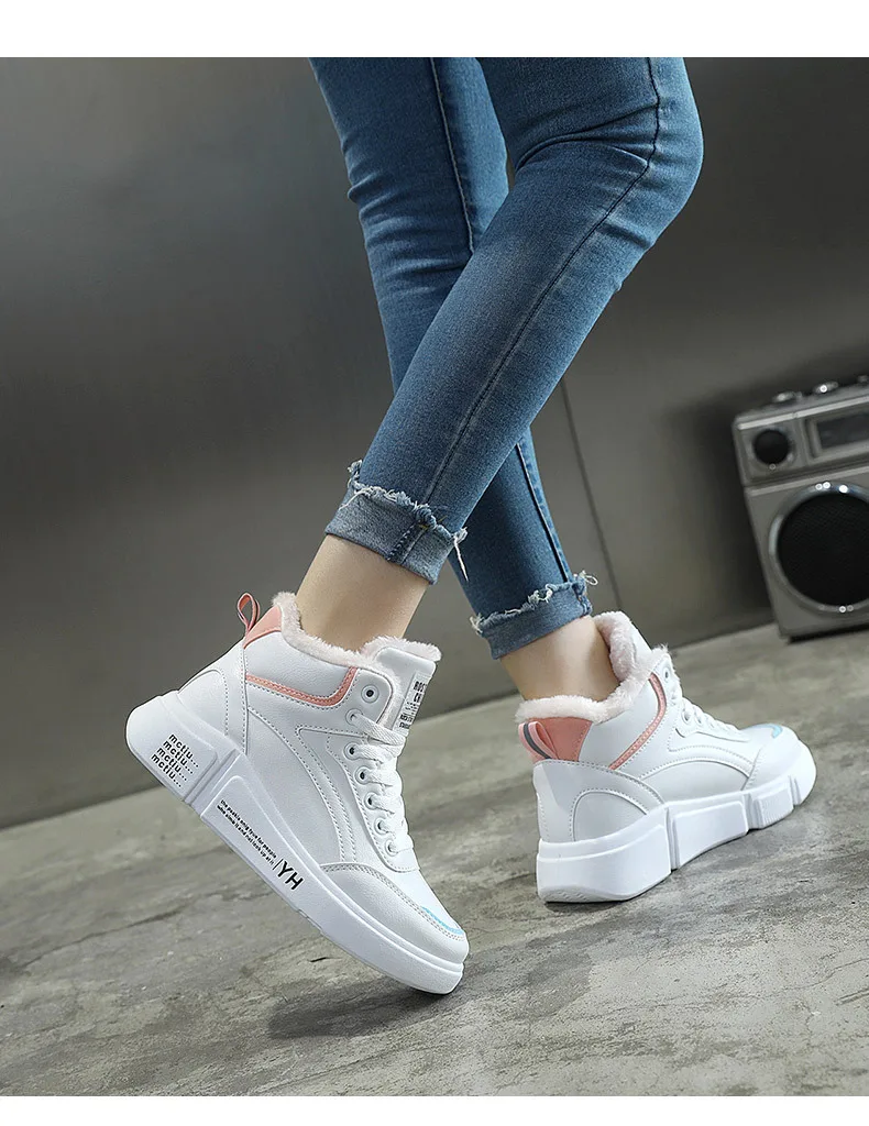 12389279113_1094510819