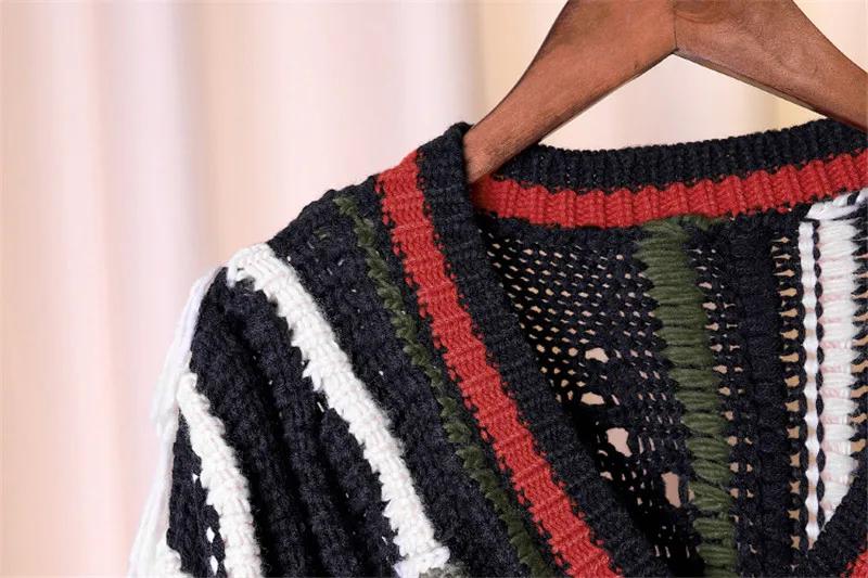 Харадзюку свободный рваный уличная одежда с v-образным вырезом свитер для женщин грубой шерсти вязанный укороченный пуловер Одежда для женщин C-369